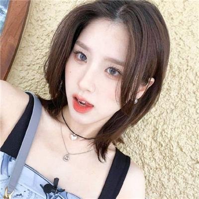 比基尼琼斯和爱的圣殿